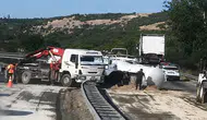 Malatya-Adıyaman Kara Yolunda Tanker Kazası: Yola Sızan Yakıt Nedeniyle Ulaşım Kontrollü Sağlanıyor