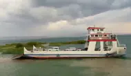 Fırtına feribotu sürükledi: Malatya-Baskil seferinde korkutan anlar