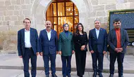 Darende’de Kadın Girişimcilere Anlamlı Ziyaret: Tarihi Bedestende Üretim Mesaisi