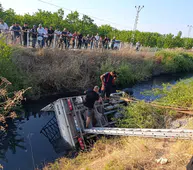 Sulama Kanalına Devrilen Kamyonun Sürücüsü Kurtarılamadı