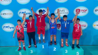 Darendeli Minik Güreşçi Miraç Hüseyin Kılıç’tan Türkiye Derecesi