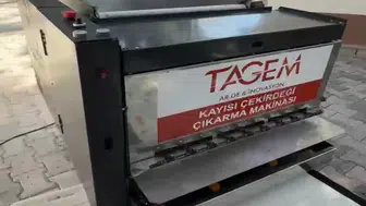 Malatya’da Kayısı pırtlatma makinesi üretildi: Kayısı patik makinası nasıl çalışıyor?