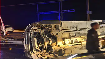 Malatya’da Aynı Akşam İki Trafik Kazası! Minibüs Yan Yattı, 4 Kişi Yaralandı