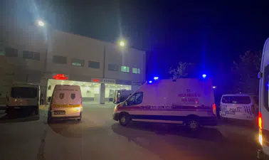 Malatya’da Gece Yarısı Bıçaklı Dehşet: 16 Yaşındaki Genç Yaralandı