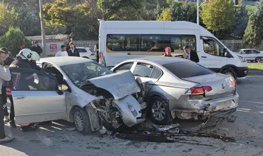 Malatya’da Sabah Trafiği Karıştı: Çöşnük Kavşağı’nda 6 Araç Çarpıştı, 3 Yaralı