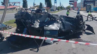 Malatya’da feci kaza: Takla atan otomobil hurdaya döndü, 3 kişi yaralandı