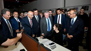 Malatya’ya Milyarlarca Liralık Gençlik ve Spor Yatırımı! 7/24 Açık Şehir Kütüphanesi Hizmete Girdi