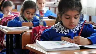 2026 Kasım ara tatili ne zaman? MEB takvimine göre okullar hangi gün açılacak?