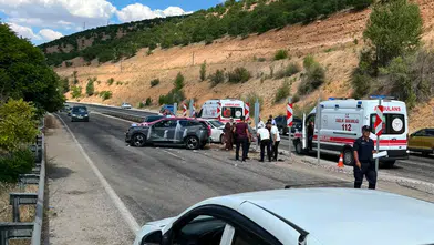 Malatya'da Düğün Konvoyunda Zincirleme Kaza! 4 Araç Birbirine Girdi