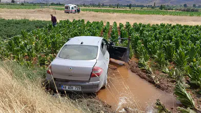 Malatya’da Otomobil Tarlaya Devrildi! Kazada 3 Kişi Yaralandı