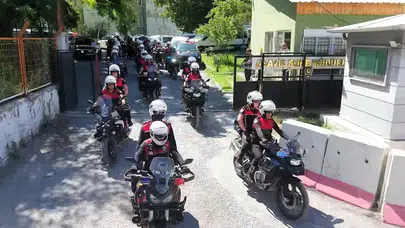 Sosyal Medyada Silah Gösterenlere Şafak Operasyonu: 56 Gözaltı, Cephanelik Ele Geçirildi