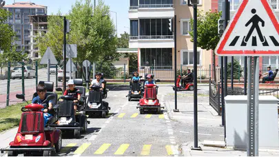 6 Bin 820 Öğrenciye VR Gözlüklü Uygulamalı Eğitim