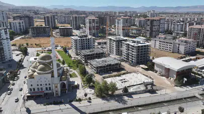 Yeşilyurt’ta Büyük Dönüşüm: 12 Bin 488 Bağımsız Bölüme Ruhsat Verildi, Başvurular Tamamlandı