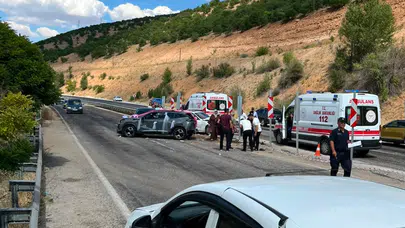 Malatya'da Düğün Konvoyunda Zincirleme Kaza! 4 Araç Birbirine Girdi
