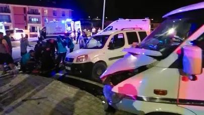 İkizce'de Kaza! Çekici ile Hafif Ticari Araç Çarpıştı: 5 Yaralı