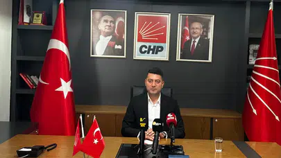 CHP Malatya’da Deprem: 3 İlçe Başkanı ve Kadın Kolları Başkanı Görevden Alındı!