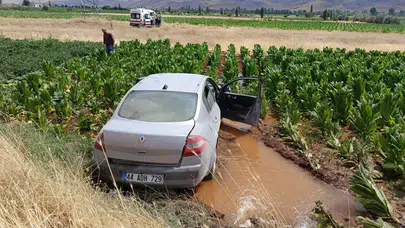 Malatya’da Otomobil Tarlaya Devrildi! Kazada 3 Kişi Yaralandı