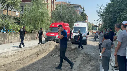 Malatya’da Yol Çalışması Can Aldı! Belediye İşçisi İş Makinesinin Altında Kaldı