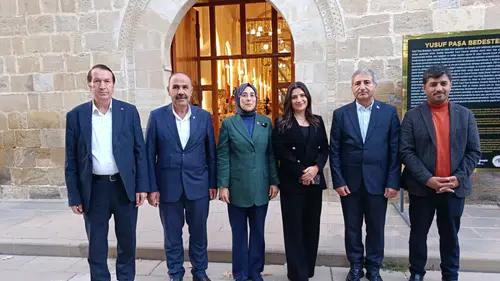 Darende’de Kadın Girişimcilere Anlamlı Ziyaret: Tarihi Bedestende Üretim Mesaisi