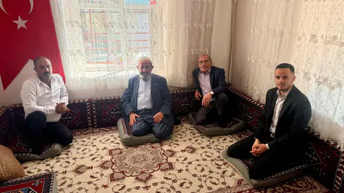Kuluncak’ta Şehit Ailelerine Anlamlı Ziyaret