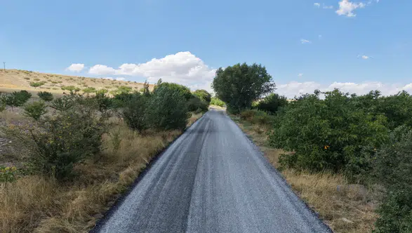 Malatya’da 7 Mahallenin Ulaşımını Kolaylaştıracak Çalışma Tamamlandı: 22 Kilometrelik Yol Yenilendi