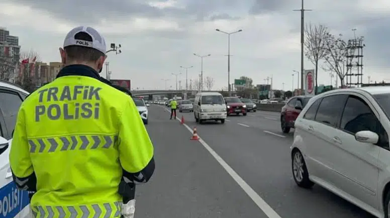 Malatya’da Sıkı Trafik Denetimi: 6 Ayda 150 Bin Sürücüye Ceza Kesildi!