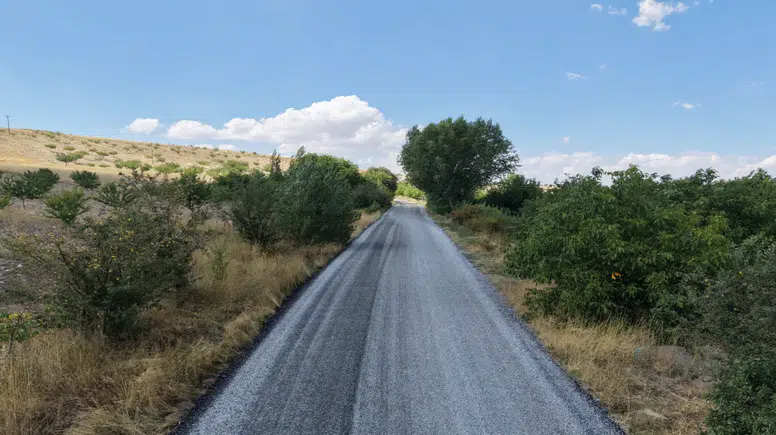 Malatya’da 7 Mahallenin Ulaşımını Kolaylaştıracak Çalışma Tamamlandı: 22 Kilometrelik Yol Yenilendi