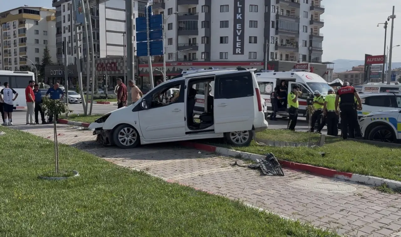 Malatya’da Peş Peşe İki Kaza! Aynı Gün İçinde 5 Kişi Yaralandı 1