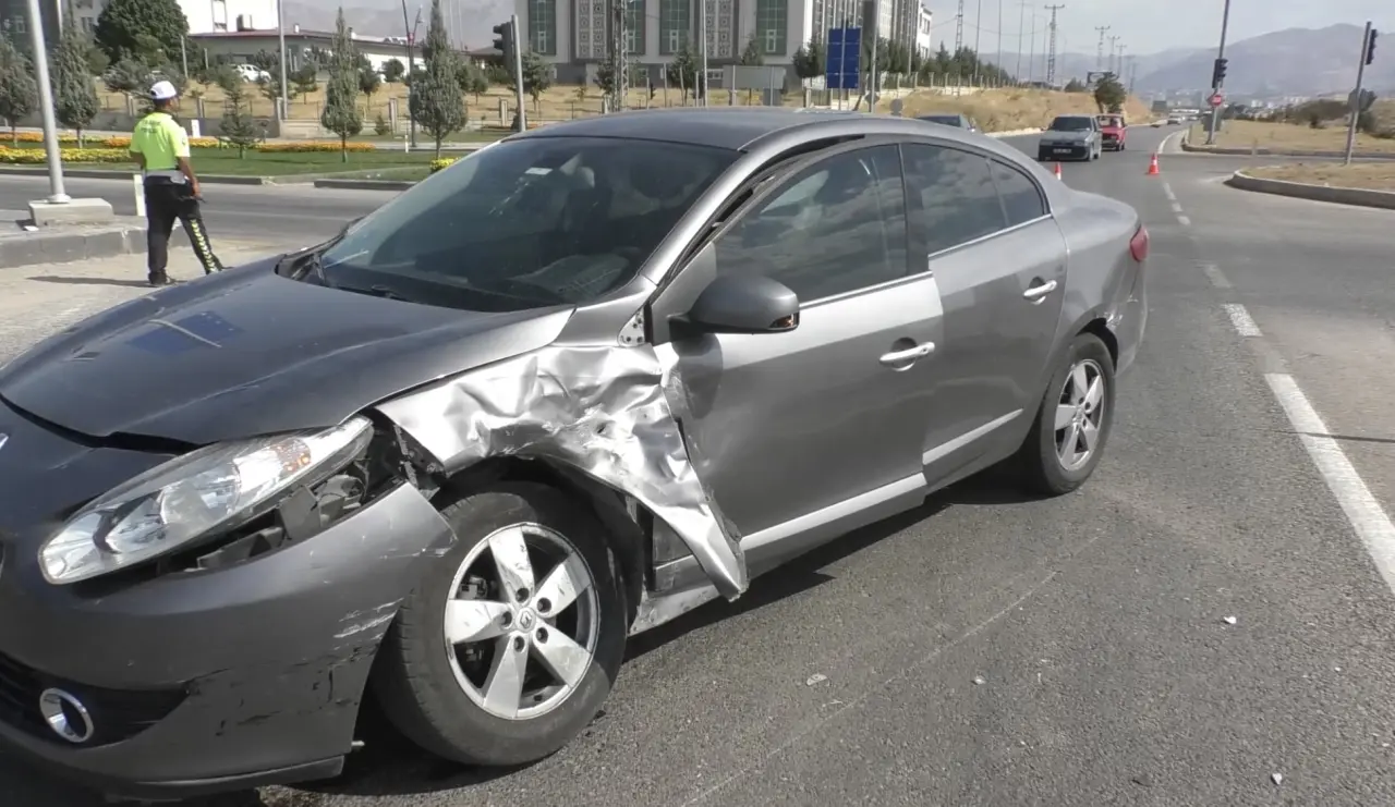Malatya’da Peş Peşe İki Kaza! Aynı Gün İçinde 5 Kişi Yaralandı 5