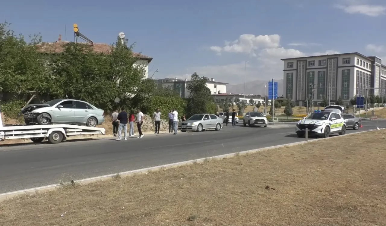 Malatya’da Peş Peşe İki Kaza! Aynı Gün İçinde 5 Kişi Yaralandı 6