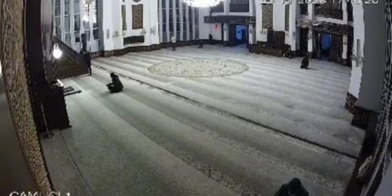 Malatya’da depreme namaz kılarken yakalandılar