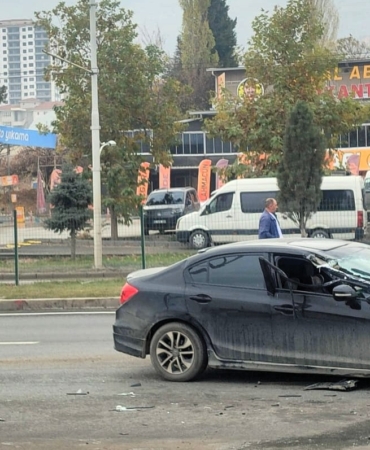 Çöp Kamyonuna Arkadan Çarptı, Ölümden Döndü