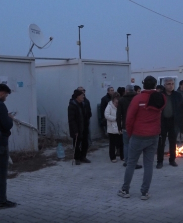 Malatya’da Konteyner Kent Tahliye Süreci Sürüyor; Kamu Çalışanları Hazirana Kadar Süre İstiyor